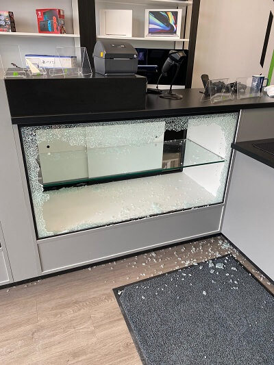 Emergency Commercial Glass Repair GTA Emergency Commercial Glass Repair GTA
