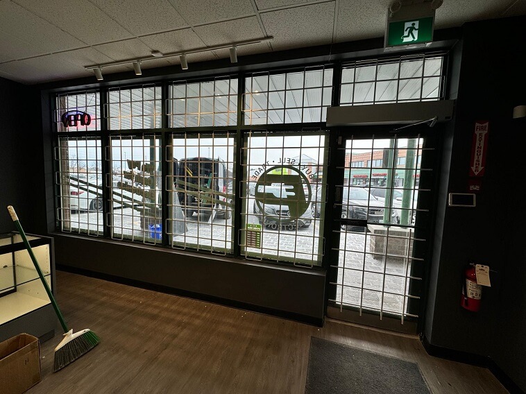 Window Repair and Replacement Services Window Repair and Replacement Services